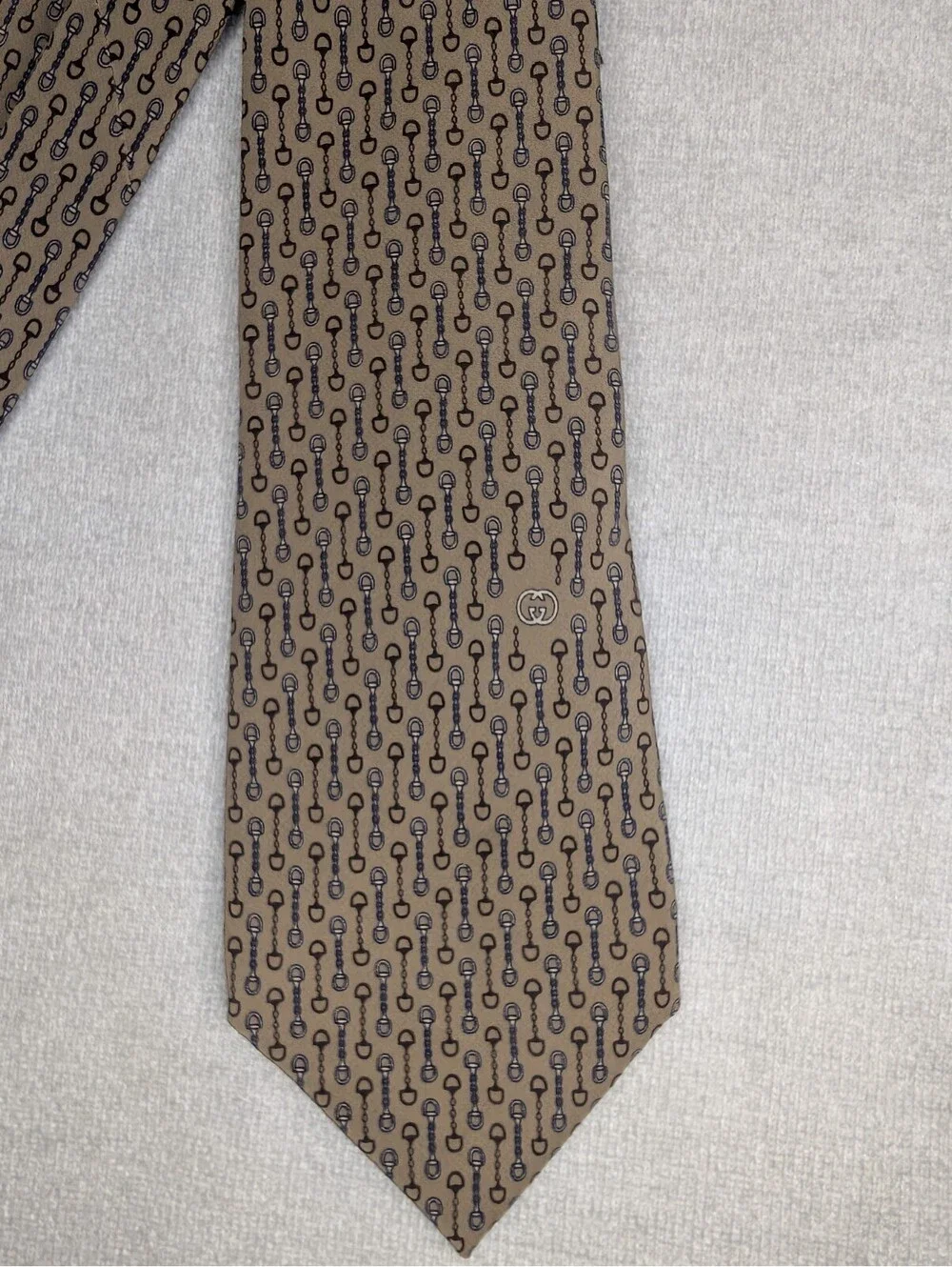 Vtg Gucci Silk Tie Horsebit Chain Link GG Logo Tan Blue Cream Made in Italy 80s